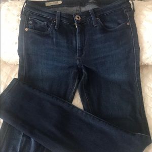 Size 25R AG Jeans